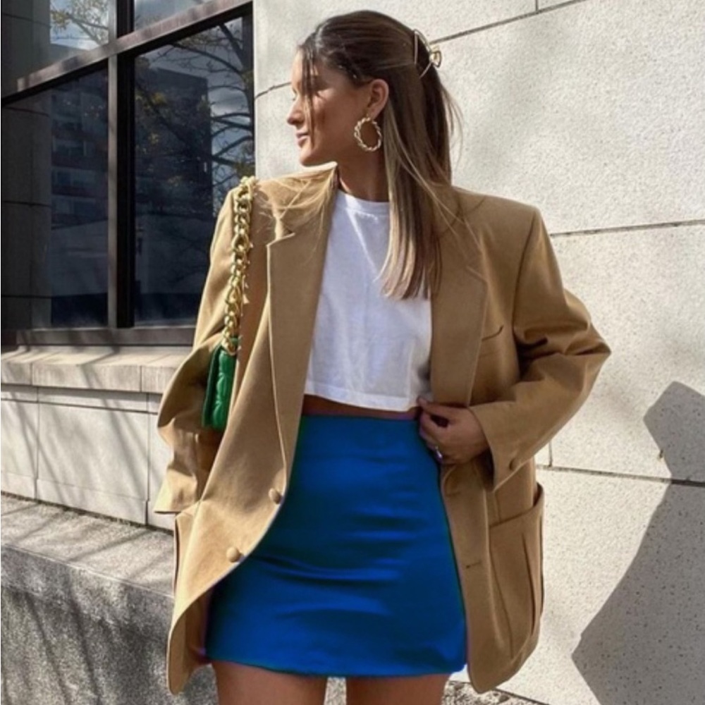 New ZARA SHORT SATIN EFFECT BLUE MINI SKIRT SIZE S 2143/248/420